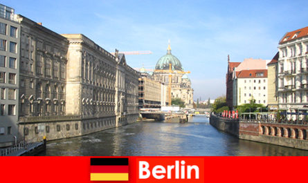 Tipps für einen Familienurlaub mit Kindern in Berlin Deutschland