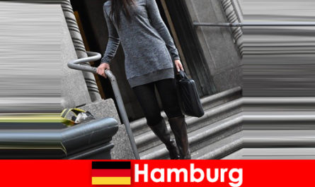 Elegante Damen in Hamburg verwöhnen Einreisende mit exklusiven diskreten Begleitservice