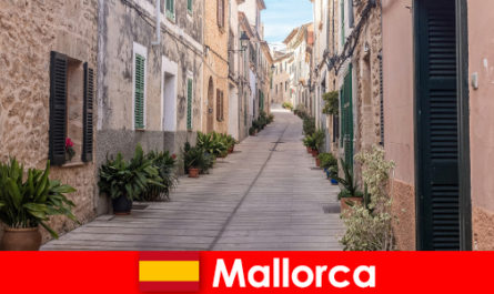 Paradies für Sport Touristen auf Mallorca in Natur Landschaften und Strände