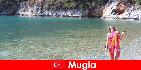 터키에서 가장 작은 수도 중 하나인 무글라의 해변 휴가