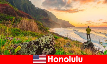 Honolulu bekannt für Strände, Meer, Sonnenuntergänge für Wellness und Erholungsurlaub