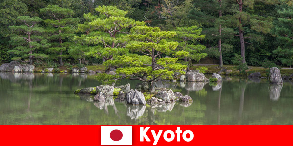 Japán kertek meghívja idegenek pihentető séták Kiotóban