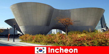 Ausländer beeindrucken die Moderne und die alte Traditionen in Incheon Südkorea