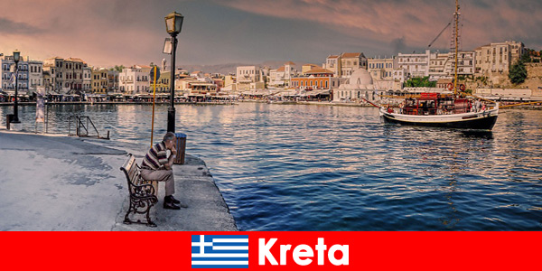 स्वादिष्ट विशेषताओं और जीवन शैली क्रेते ग्रीस में पर्यटकों की खोज