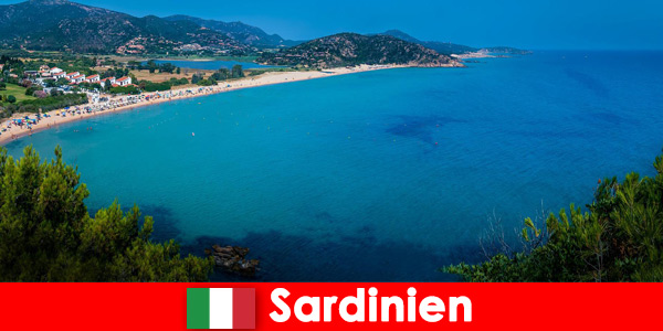 Traumhafte Strände erwarten Touristen in Sardinien Italien