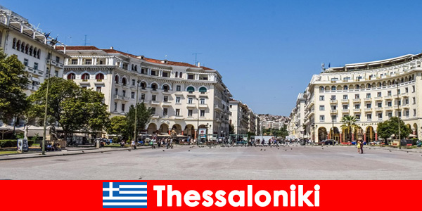 अजनबियों के लिए थेसालोनिकी ग्रीस में संगीत कला और मनोरंजन