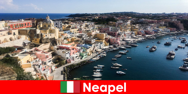 Відпочинок в прибережному місті Неаполь Італія завжди досвід