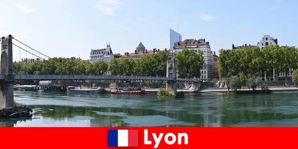 프랑스의 리옹은 유럽에서 가장 아름다운 도시 중 하나입니다.