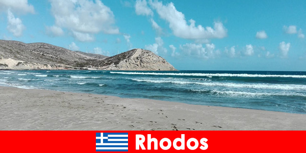 रोड्स ग्रीस में पर्यटकों के लिए सबसे लोकप्रिय स्थलों में से एक है