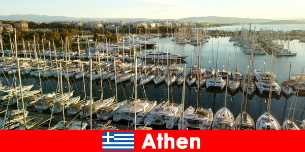 Порт Афін Греція завжди є магнітом для відпочиваючих  
