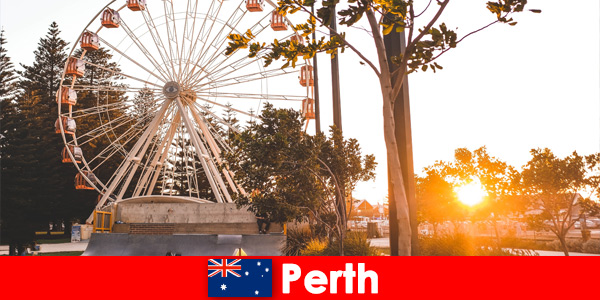 Szórakoztató utazás Perth Ausztráliába szórakoztató játékokkal és sok műsorral