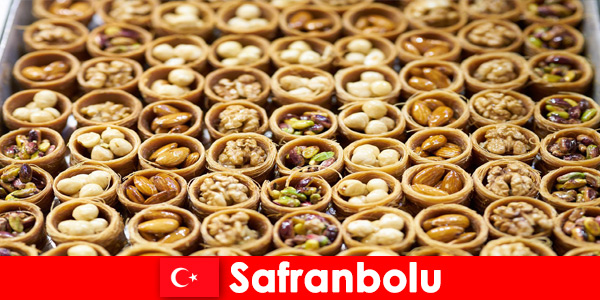 विस्तृत और विभिन्न डेसर्ट Safranbolu तुर्की में छुट्टी मीठा