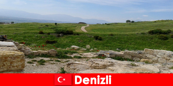 관광 그룹을위한 데니즐리 터키의 개인 투어