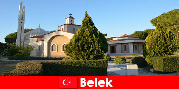 Пляжний відпочинок з безліччю активностей пов'язує гостей в Белеку, Туреччина