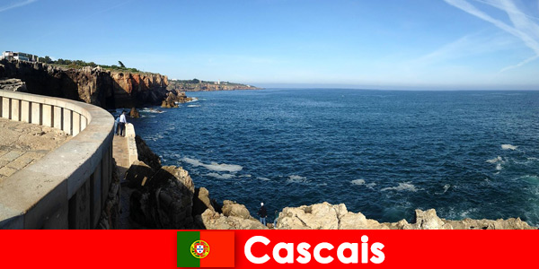 태양, 바다, 많은 휴식이 있는 카스카이스 포르투갈로의 휴가 여행