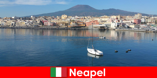 휴가객을 위한 이탈리아 나폴리 여행 추천 및 팁