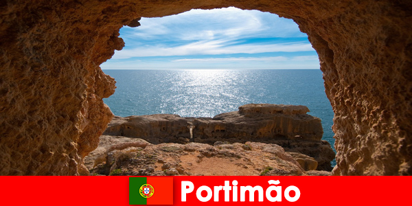 Du lịch không tốn kém đến Portimão Bồ Đào Nha cho những du khách trẻ tuổi