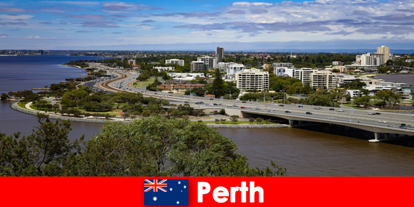 Perth i Australien er en kosmopolitisk by med mange seværdigheder for feriegæster