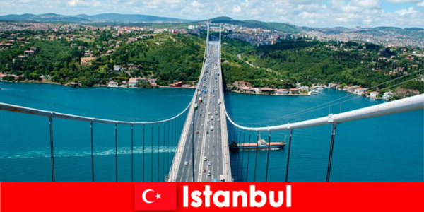 Istanbul dengan lautnya, Bosporus dan pulau-pulaunya adalah salah satu kota terindah di Turki.